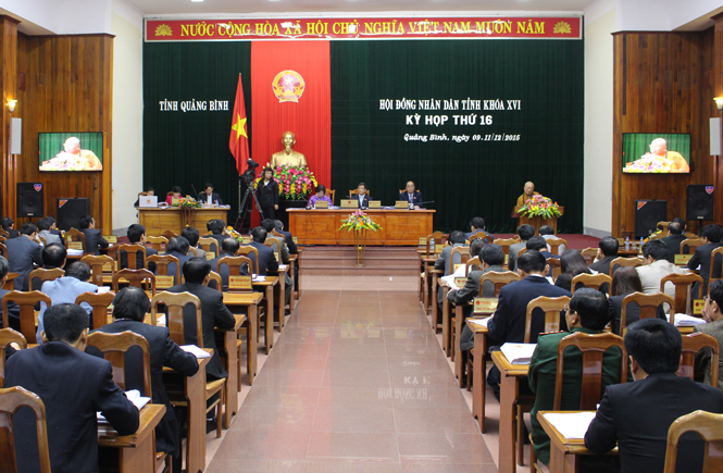 Quang cảnh ngày làm việc thứ hai kỳ họp thứ 16, HĐND tỉnh khóa XVI.
