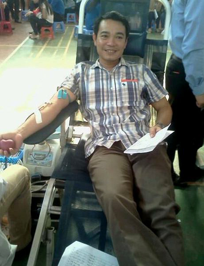 Anh Trần Ngọc Khánh luôn tâm niệm “Còn sức khỏe là còn hiến máu tình nguyện”.