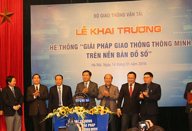  Bộ trưởng Bộ GTVT Đinh La Thăng dự lễ khai trương Hệ thống. Ảnh: VGP/Phan Trang
