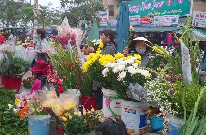 Chợ hoa ngày Tết. Ảnh: P.V
