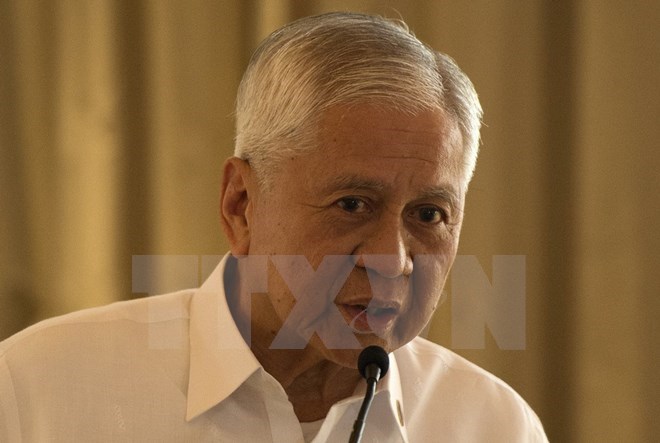 Ngoại trưởng Philippines Albert del Rosario. (Ảnh: AFP/TTXVN)