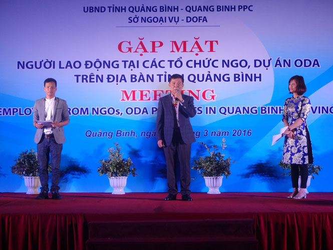 Đồng chí Nguyễn Hữu Hoài, Phó BÍ thư Tỉnh ủy, Chủ tịch UBND tỉnh phát biểu tại buổi gặp mặt