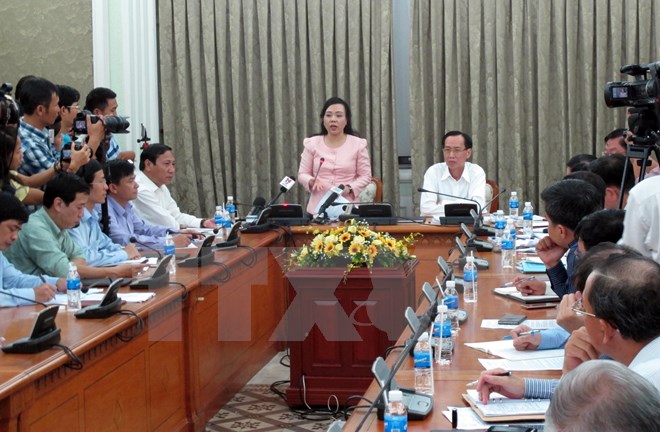 Bộ trưởng Bộ Y tế Nguyễn Thị Kim Tiến phát biểu tại cuộc họp. (Ảnh: Phương Vy/TTXVN)