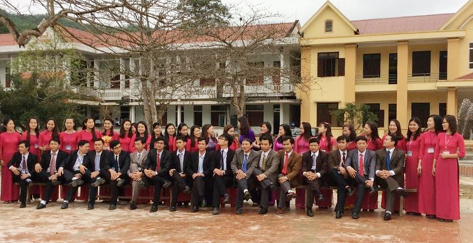 Hội đồng Sư phạm Trường THPT Minh Hóa.