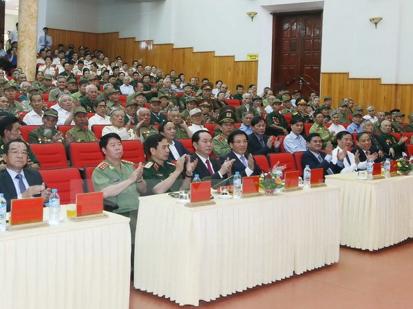 Chủ tịch nước Trần Đại Quang dự Lễ kỷ niệm 62 năm Chiến thắng lịch sử Điện Biên Phủ. (Ảnh: Nhan Sáng/TTXVN)