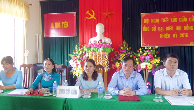Các ứng cử viên Đại biểu HĐND tỉnh tiếp xúc với cử tri tại huyện Minh Hóa.