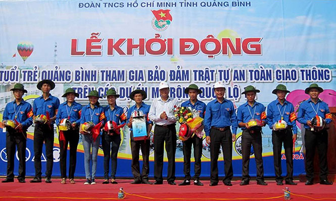 Đội TNTN sơ cứu, ứng cứu nhanh TNGT được thành lập từ năm 2014 tại xã Thanh Trạch (Bố Trạch) và xã Quảng Xuân (Quảng Trạch).