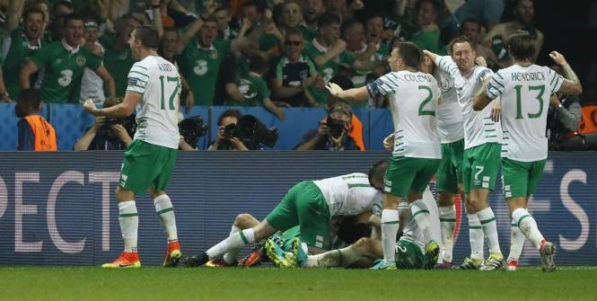 Các cầu thủ đội chủ nhà Pháp sẽ phải rất cẩn trọng trước một Ireland thi đấu đầy hứng khởi. (Ảnh: Reuters).