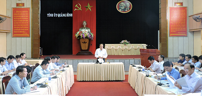 Đồng chí Hoàng Đăng Quang, Ủy viên Trung ương Đảng, Bí thư Tỉnh ủy, Chủ tịch HĐND tỉnh phát biểu kết luận tại buổi làm việc.