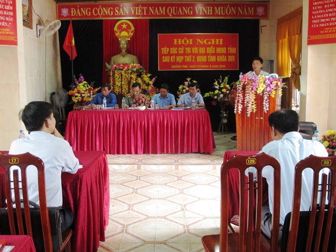 Đại biểu HĐND tỉnh tiếp xúc với cử tri tại xã Quảng Phú, huyện Quảng Trạch