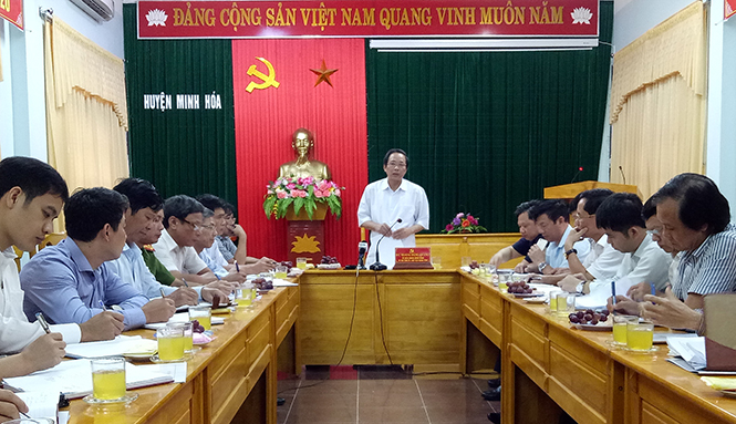Đồng chí Hoàng Đăng Quang, Ủy viên Trung ương Đảng, Bí thư Tỉnh ủy, Chủ tịch HĐND tỉnh phát biểu tại buổi làm việc.