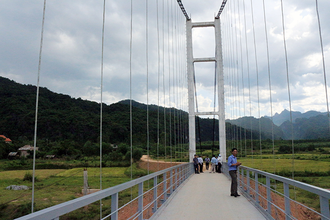Cầu bắc qua sông Son được xây mới bảo đảm an toàn cho người dân trước mùa mưa bão.