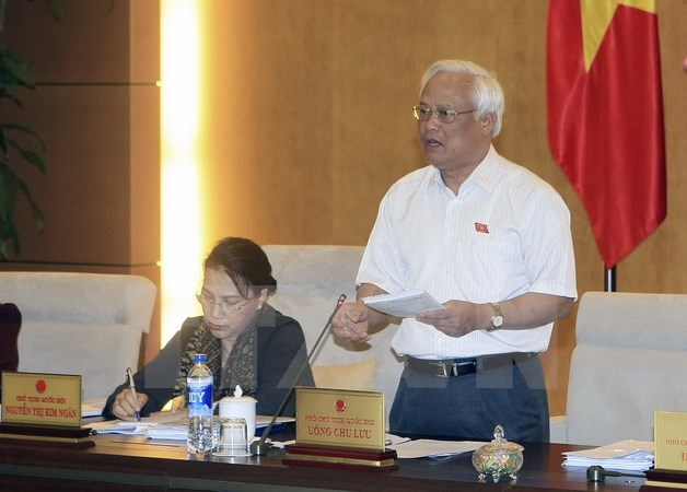 Phó Chủ tịch Quốc hội Uông Chu Lưu phát biểu ý kiến. (Ảnh: Phạm Kiên/TTXVN)