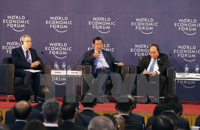 Thủ tướng Chính phủ Vương quốc Campuchia đối thoại tại Diễn đàn Kinh tế Thế giới về Khu vực Mekong. (Nguồn: TTXVN)