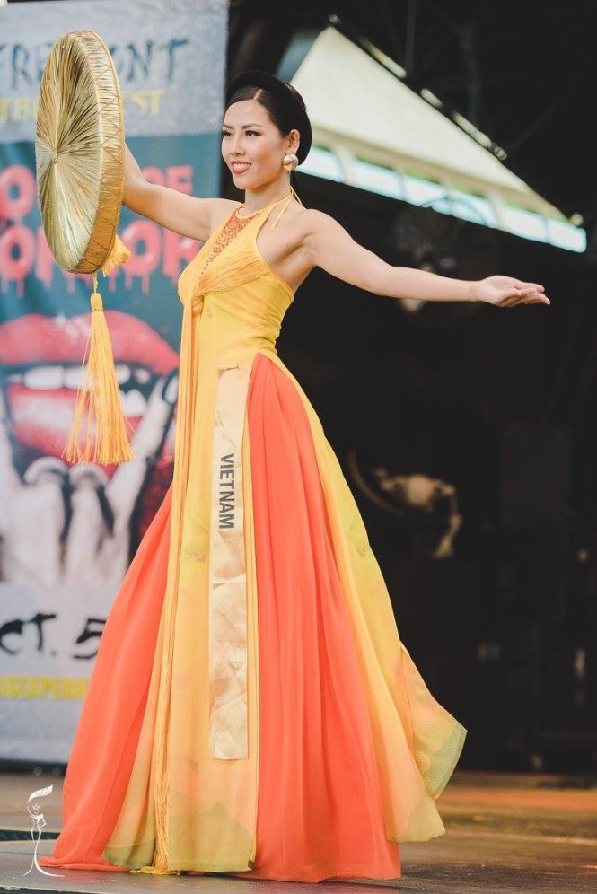   Nguyễn Thị Loan lọt vào Top 10 thí sinh có trang phục dân tộc đẹp nhất