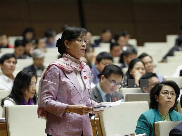 Đại biểu Quốc hội Thành phố Hồ Chí Minh Nguyễn Thị Quyết Tâm phát biểu ý kiến. (Ảnh: An Đăng/TTXVN)