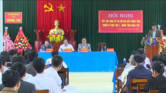 Các đại biểu HĐND tỉnh tiếp xúc cử tri thị xã Ba Đồn tại xã Quảng Tân.