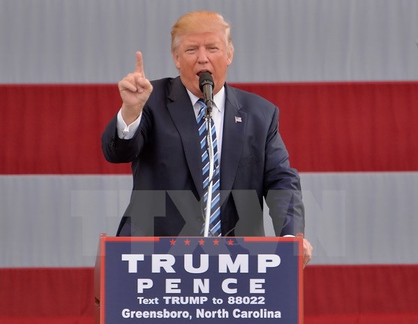 Ông Donald Trump trong chiến dịch vận động tranh cử ở Greensboro, North Carolina ngày 14/10. (Nguồn: AFP/TTXVN)