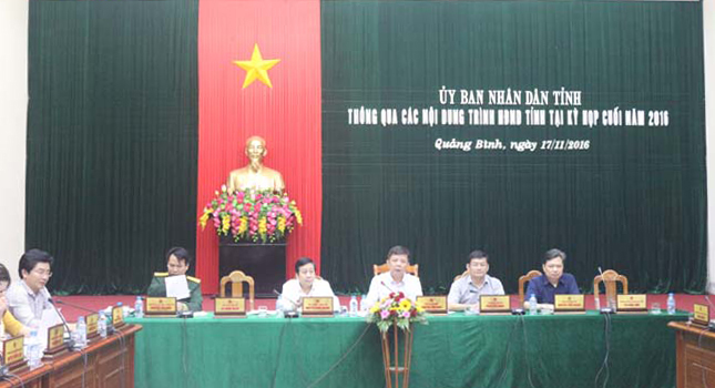 Đồng chí Nguyễn Hữu Hoài, Phó Bí thư Tỉnh uỷ, Chủ tịch UBND tỉnh phát biểu kết luận tại buổi làm việc.