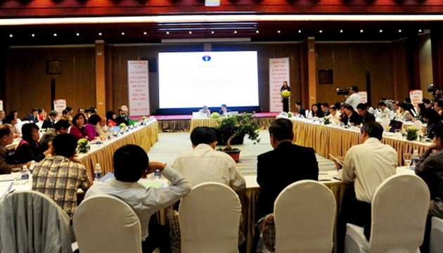 Quang cảnh hội nghị sáng 27-11 tại Đà Nẵng.