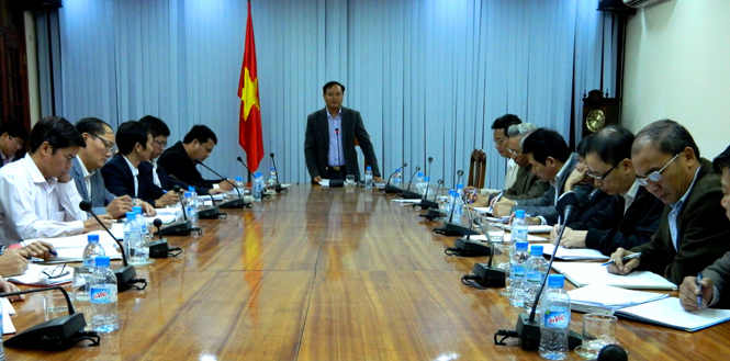 Đồng chí Lê Minh Ngân, Tỉnh uỷ viên, Phó Chủ tịch UBND tỉnh phát biểu tại buổi làm việc