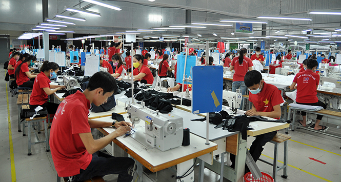 Dây chuyền sản xuất hiện đại của Nhà máy may S và D Quảng Bình.