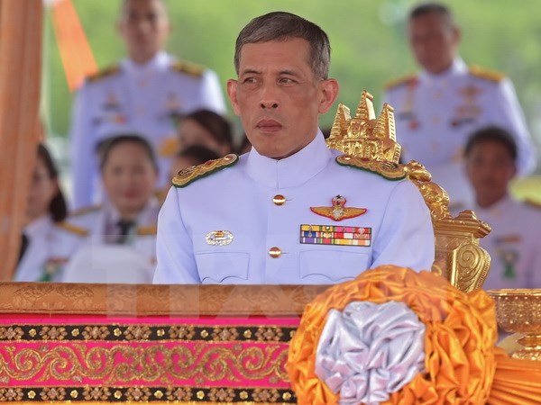 Hoàng Thái tử Maha Vajiralongkorn chủ trì một nghi lễ của Hoàng gia ở thủ đô Bangkok ngày 13/5. (Nguồn: EPA/TTXVN)