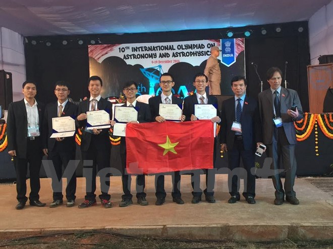 Đội tuyển Việt Nam tham dự kỳ thi. (Ảnh: Huy Bình-Đăng Chính/Vietnam+)