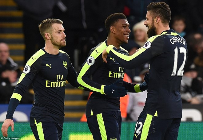 Niềm vui của các cầu thủ Arsenal. (Nguồn: Getty Images)