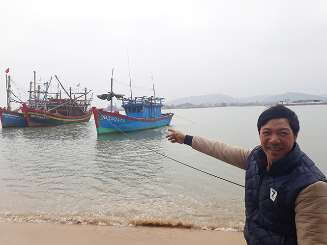 Ngư dân Nguyễn Thanh Bình đã nhiều năm ăn Tết trên biển.