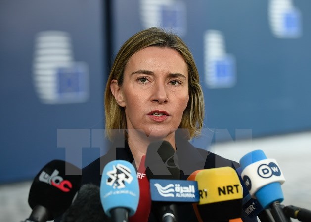 Bà Federica Mogherini phát biểu với báo giới tại Brussels, Bỉ ngày 6-2. (Nguồn: AFP/TTXVN)