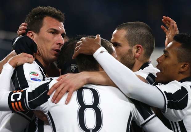  Các cầu thủ Juventus ăn mừng bàn thắng vào lưới Empoli. Ảnh: GOAL.COM