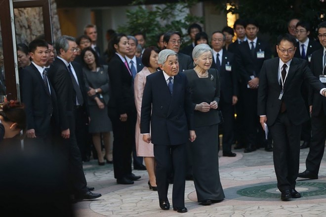 Nhà vua và Hoàng hậu Nhật Bản gặp các tình nguyện viên của JICA ở Việt Nam tại Khách sạn Sheraton. (Nguồn: Bộ Ngoại giao cung cấp)
