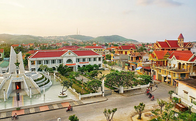 Đài tưởng niệm Lý Hoà, một trong những điểm nhấn kiến trúc của khu vực thị trấn Hoàn Lão mở rộng.