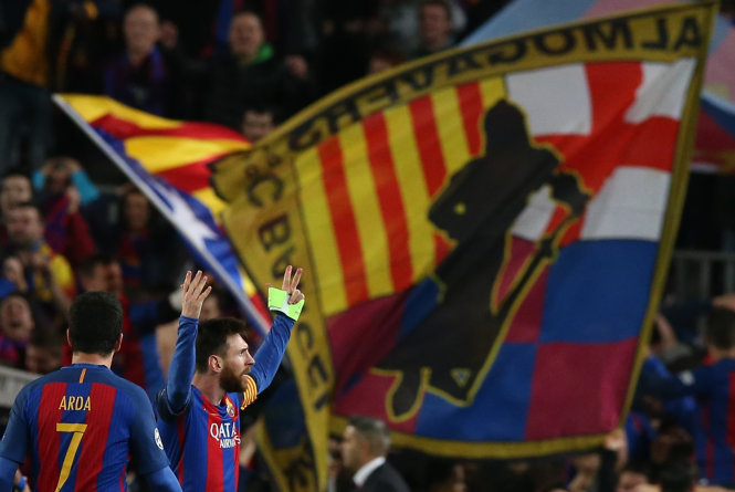  Messi cùng các đồng đội đã tạo nên một đêm không ngủ cho người hâm mộ. Ảnh: REUTERS