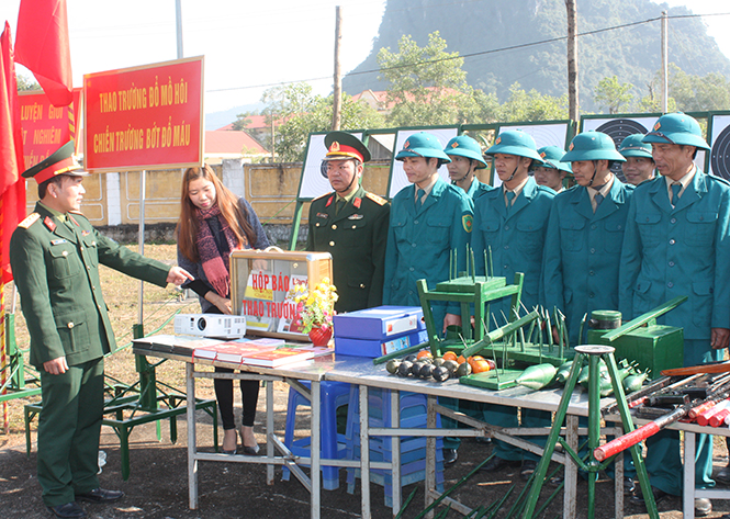 Lực lượng vũ trang huyện Minh Hóa thực hiện tốt công tác huấn luyện, sẵn sàng chiến đấu.
