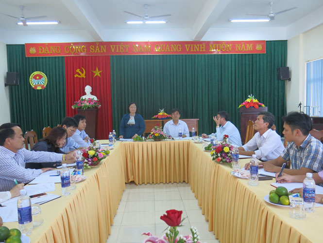 Đồng chí Nguyễn Hồng Lý, Phó Chủ tịch Ban chấp hành Trung ương HND Việt Nam phát biểu tại buổi làm việc