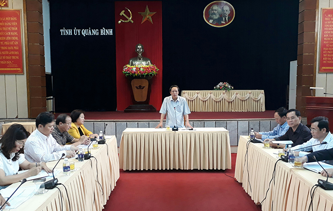 Đồng chí Hoàng Đăng Quang, Ủy viên Trung ương Đảng, Bí thư Tỉnh ủy, Chủ tịch HĐND tỉnh phát biểu kết luận buổi làm việc.