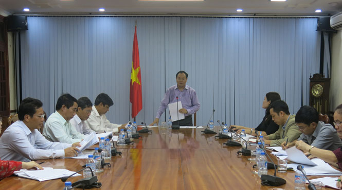 Đồng chí Lê Minh Ngân, Tỉnh ủy viên, Phó Chủ tịch UBND tỉnh, Trưởng ban chỉ đạo Chỉ thị 26 phát biểu tại hội nghị.