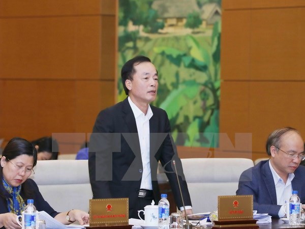 Bộ trưởng Bộ Xây dựng Phạm Hồng Hà phát biểu tại phiên họp. (Ảnh: Phương Hoa/TTXVN)