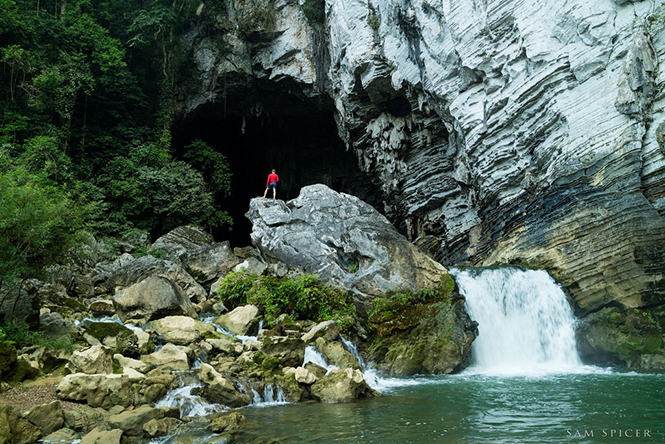 Hệ thống hang động là tiềm năng rất lớn để phát triển du lịch ở huyện Minh Hóa.