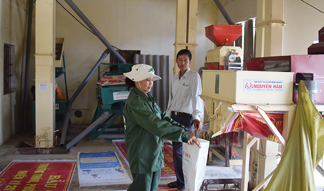 Cơ sở chế biến gạo sạch P6 của HTX sản xuất, kinh doanh dịch vụ nông nghiệp Mỹ Lộc Thượng.