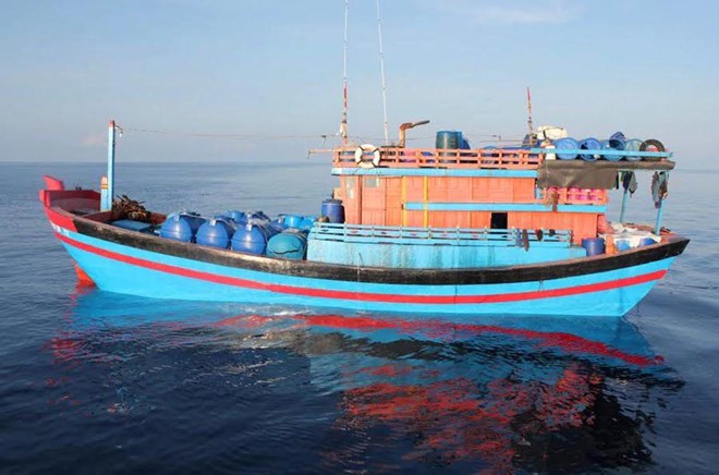Chiếc tàu cá của Việt Nam bị phía Malaysia bắt giữ. (Nguồn: New Straits Times)