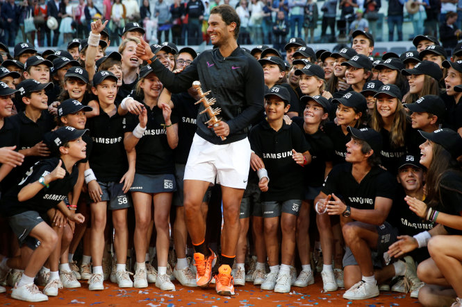  Nadal lần thứ năm vô địch Madrid Open. Ảnh: REUTERS