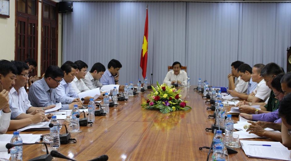 Đồng chí Nguyễn Xuân Quang, Uỷ viên Ban Thường vụ Tỉnh uỷ, Phó Chủ tịch Thường trực UBND tỉnh phát biểu chỉ đạo tại buổi làm việc.