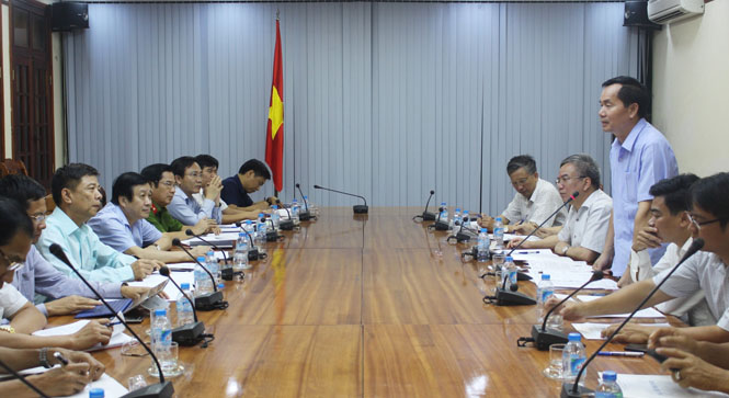 Đồng chí Nguyễn Văn Huyện, Tổng cục Trưởng Tổng cục Đường bộ Việt Nam phát biểu tại buổi làm việc.