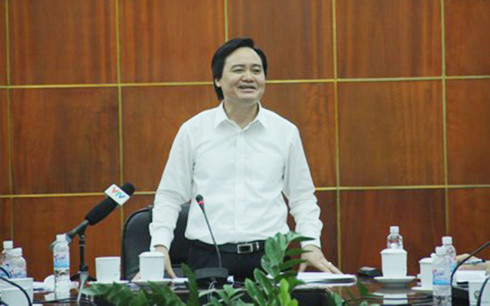  Bộ trưởng Bộ GD-ĐT Phùng Xuân Nhạ phát biểu tại cuộc họp chiều 6-6 (ảnh: GDTĐ)