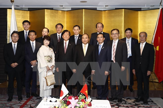  Thủ tướng Nguyễn Xuân Phúc tiếp ông Hitoshi Kato, Chủ tịch Hội hữu nghị Nhật-Việt thành phố Sakai. (Ảnh: Thống Nhất/TTXVN)