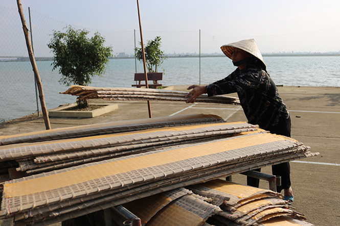 Làng nghề truyền thống Tân An, xã Quảng Thanh, Quảng Trạch tạo việc làm cho hàng trăm lao động địa phương.