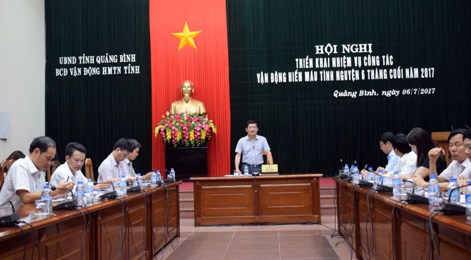 Đồng chí Trần Tiến Dũng, Phó Chủ tịch UBND tỉnh, Trưởng BCĐ Vận động HMTN tỉnh phát biểu kết luận tại hội nghị.